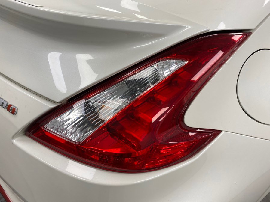 Used 2016 Nissan 370Z NISMO RWD image 14
