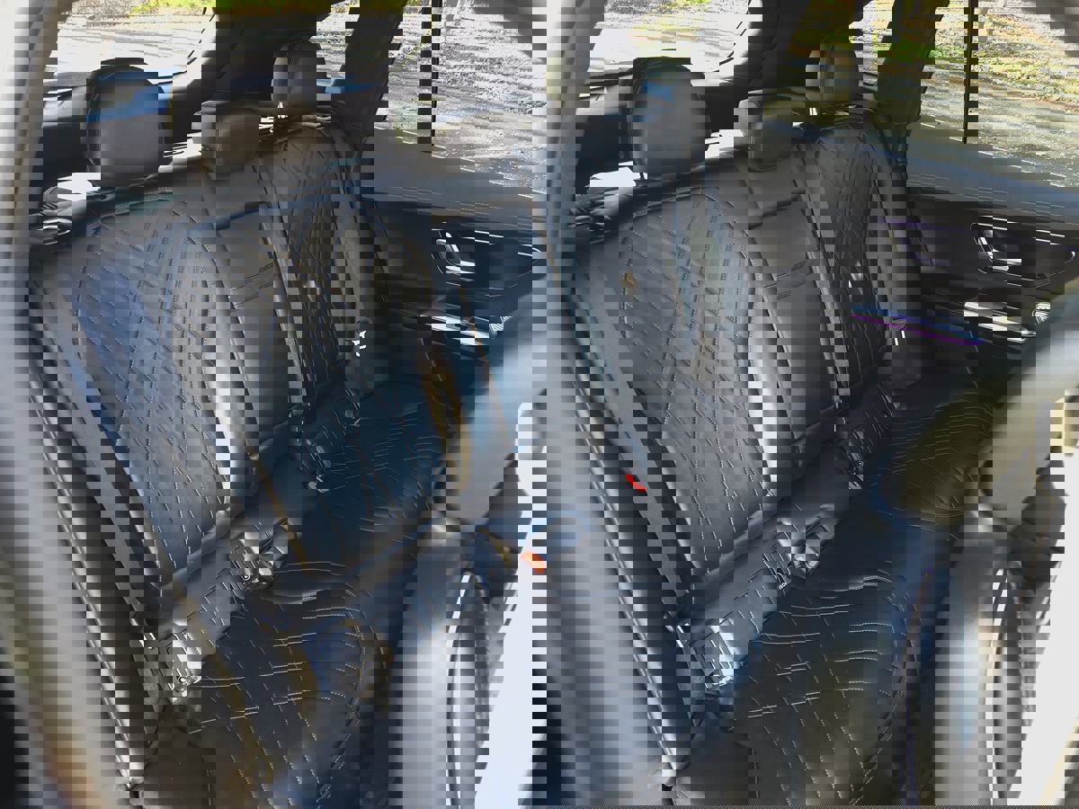 Used 2023 Mercedes-Benz EQE 500 4MATIC SUV image 18