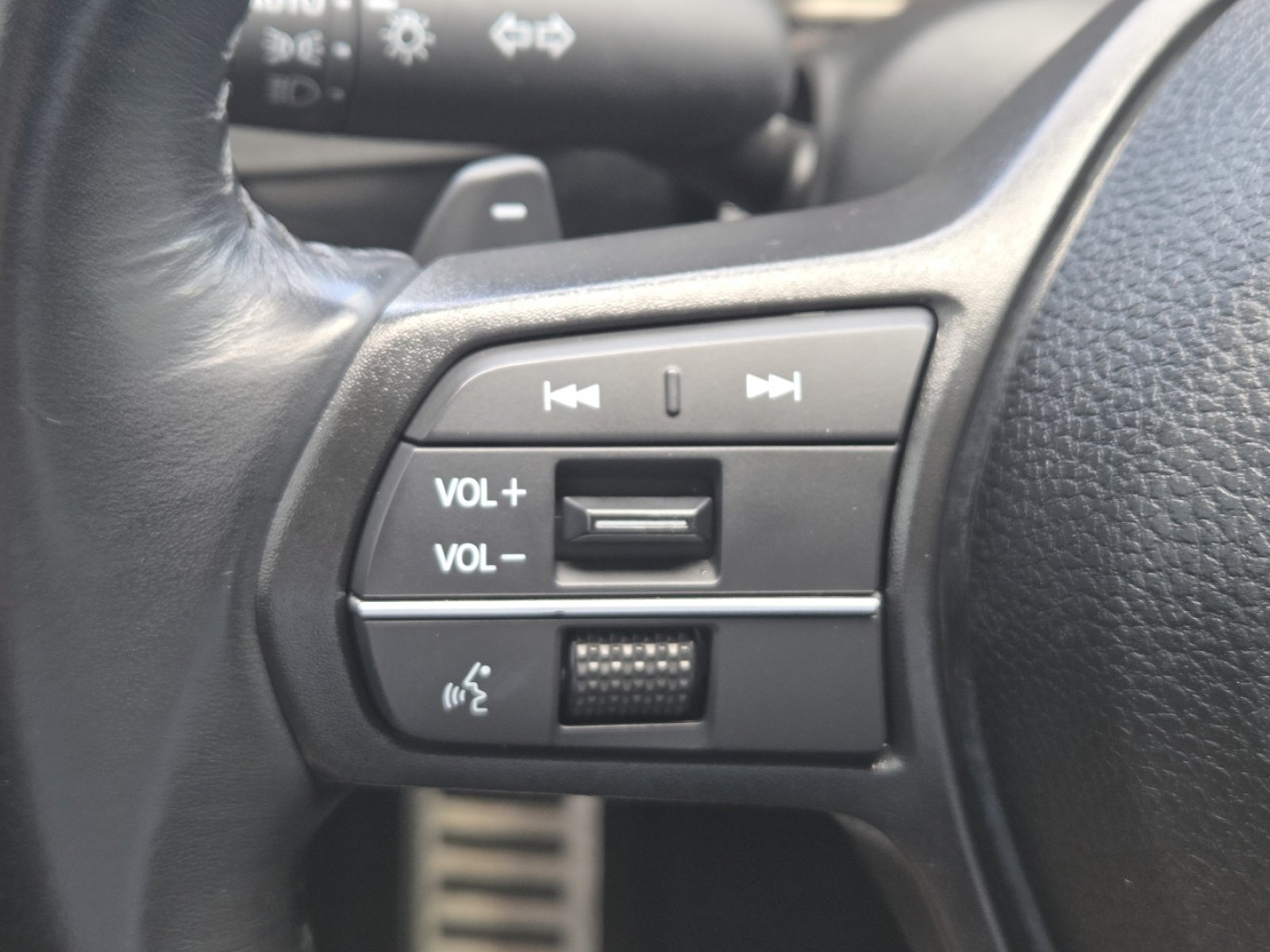 Used 2025 Honda Accord Sport image 34