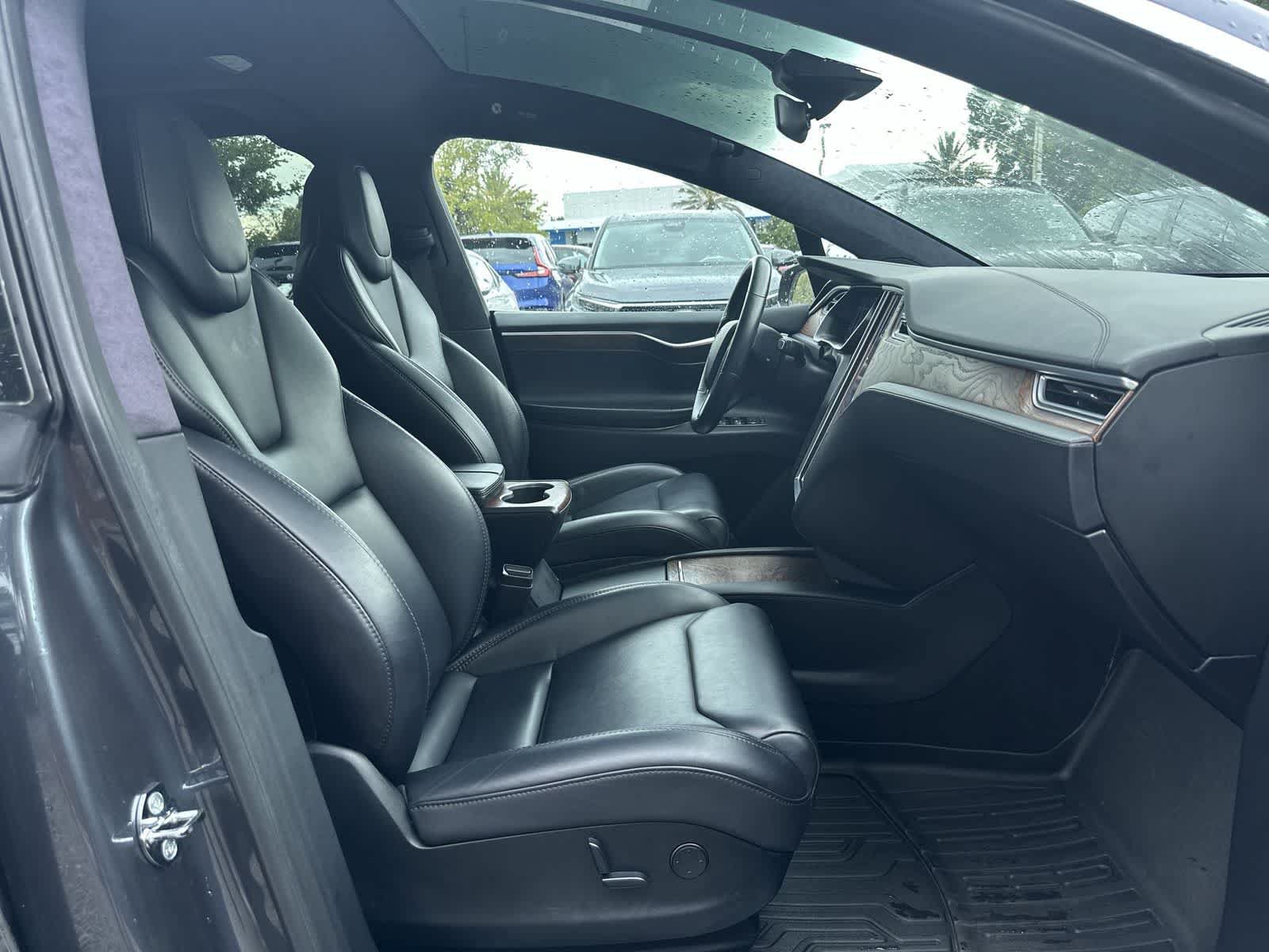 Used 2018 Tesla Model X 100D AWD/4WD image 17