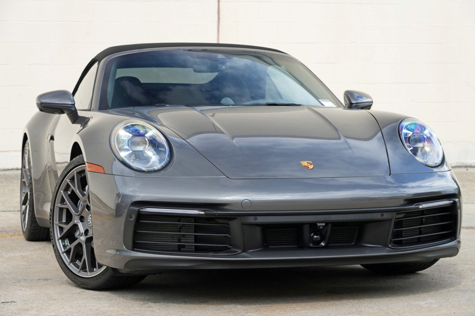 Used 2024 Porsche 911 Carrera w/ Premium Package RWD image 4