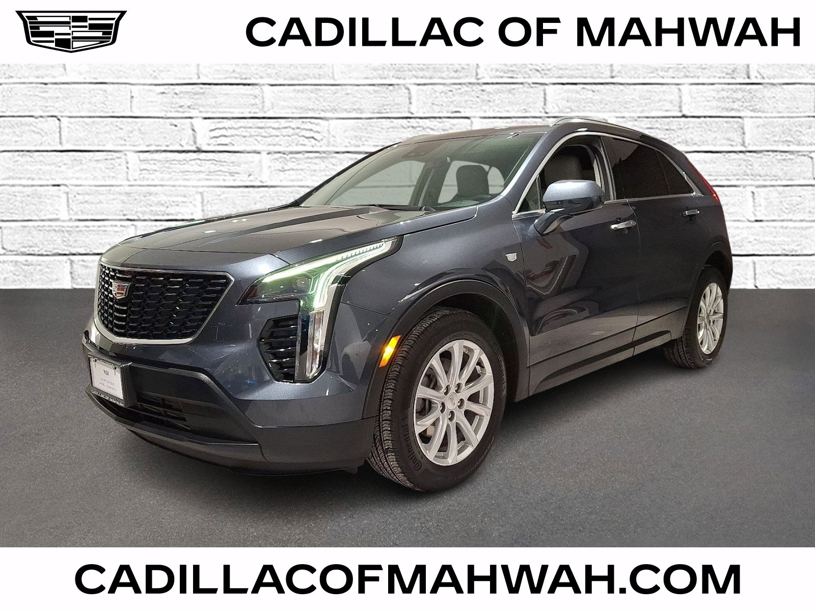 Used 2021 Cadillac XT4 Luxury w/ Cold Weather Package image 1