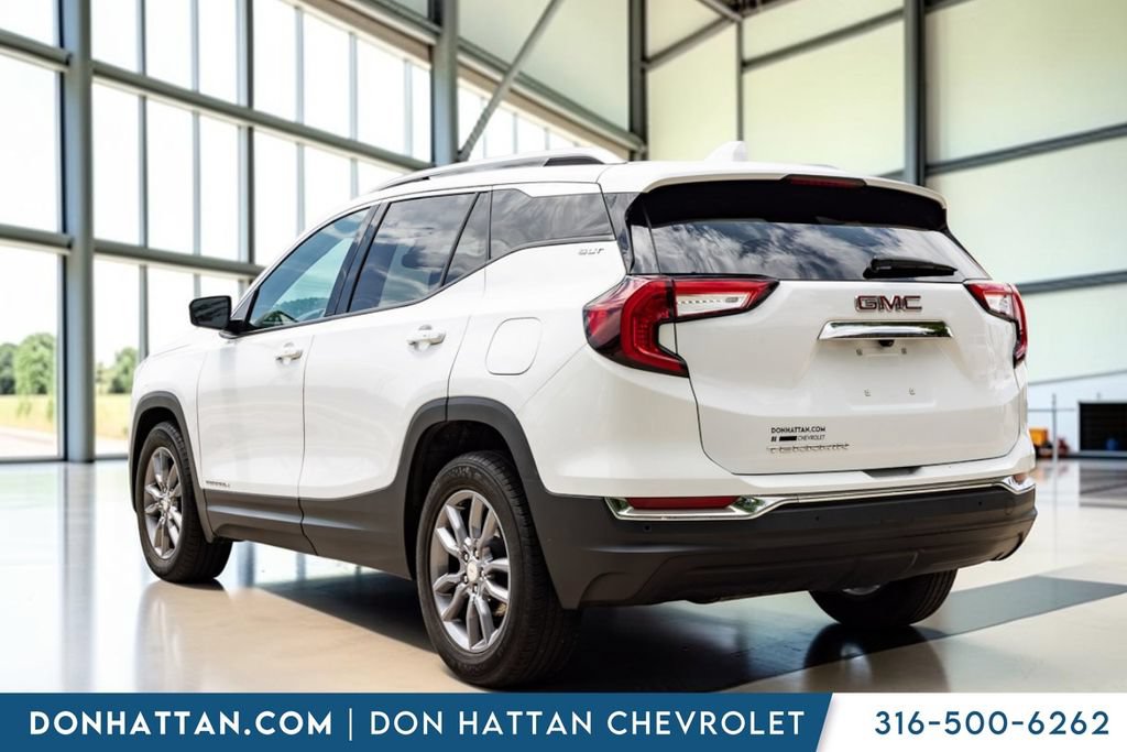 Used 2023 GMC Terrain SLT FWD image 21
