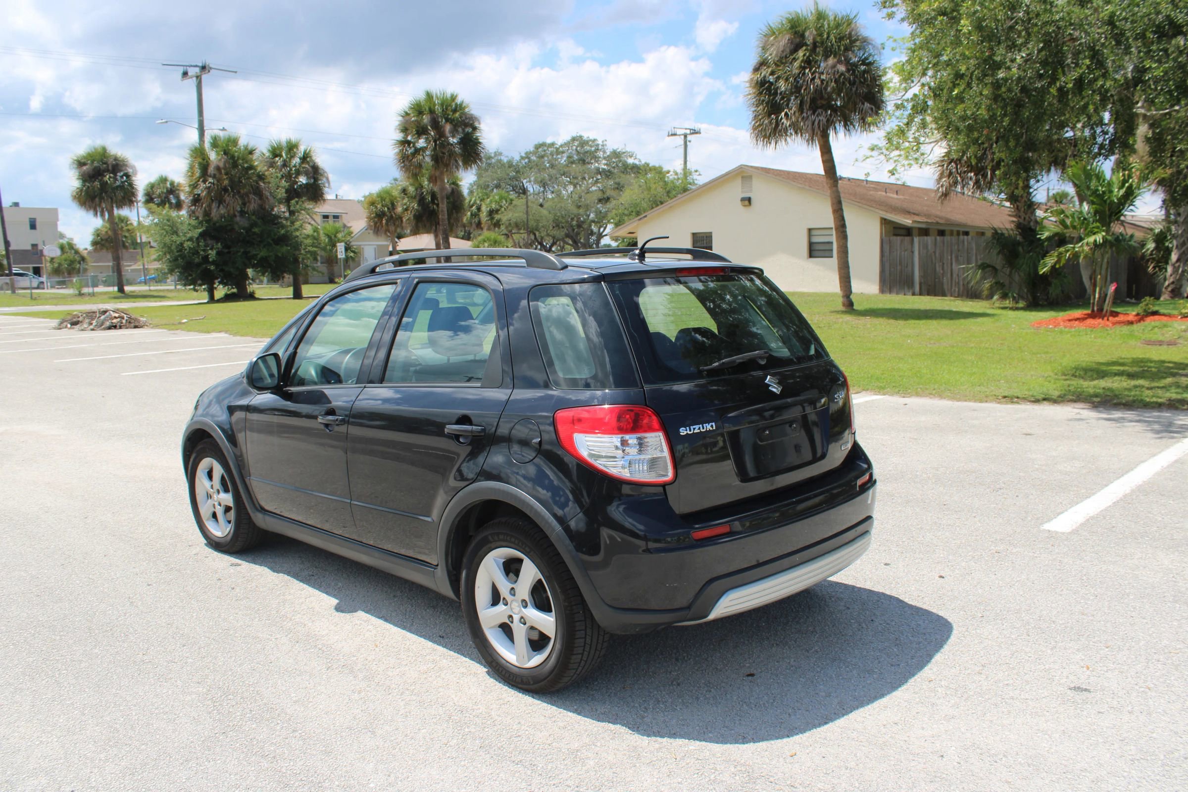 Used 2007 Suzuki SX4 AWD Hatchback image 5