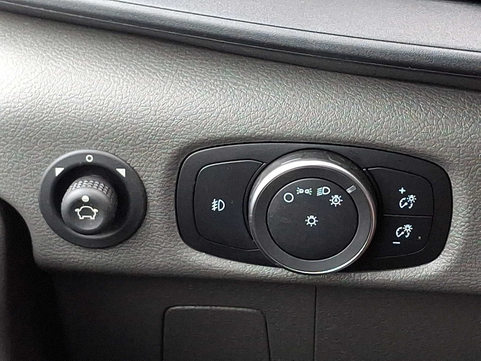 Used 2025 Ford Transit 350 148 High Roof Extended DRW w/ Exterior Upgrade Package AWD/4WD image 25