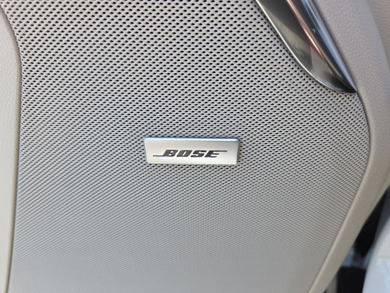 New 2026 GMC Yukon Denali w/ Sun & Power Step Package image 15