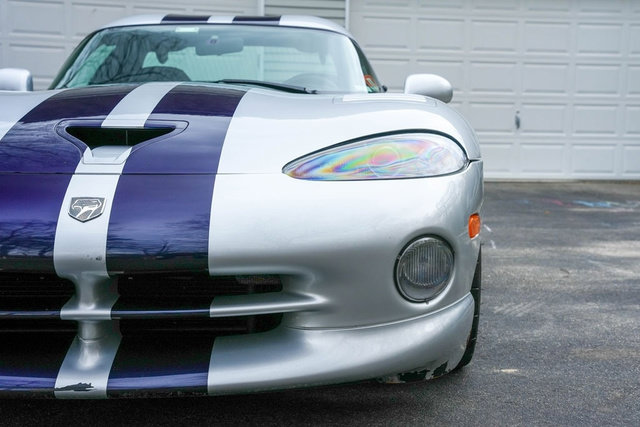 Used 1998 Dodge Viper GTS RWD image 46