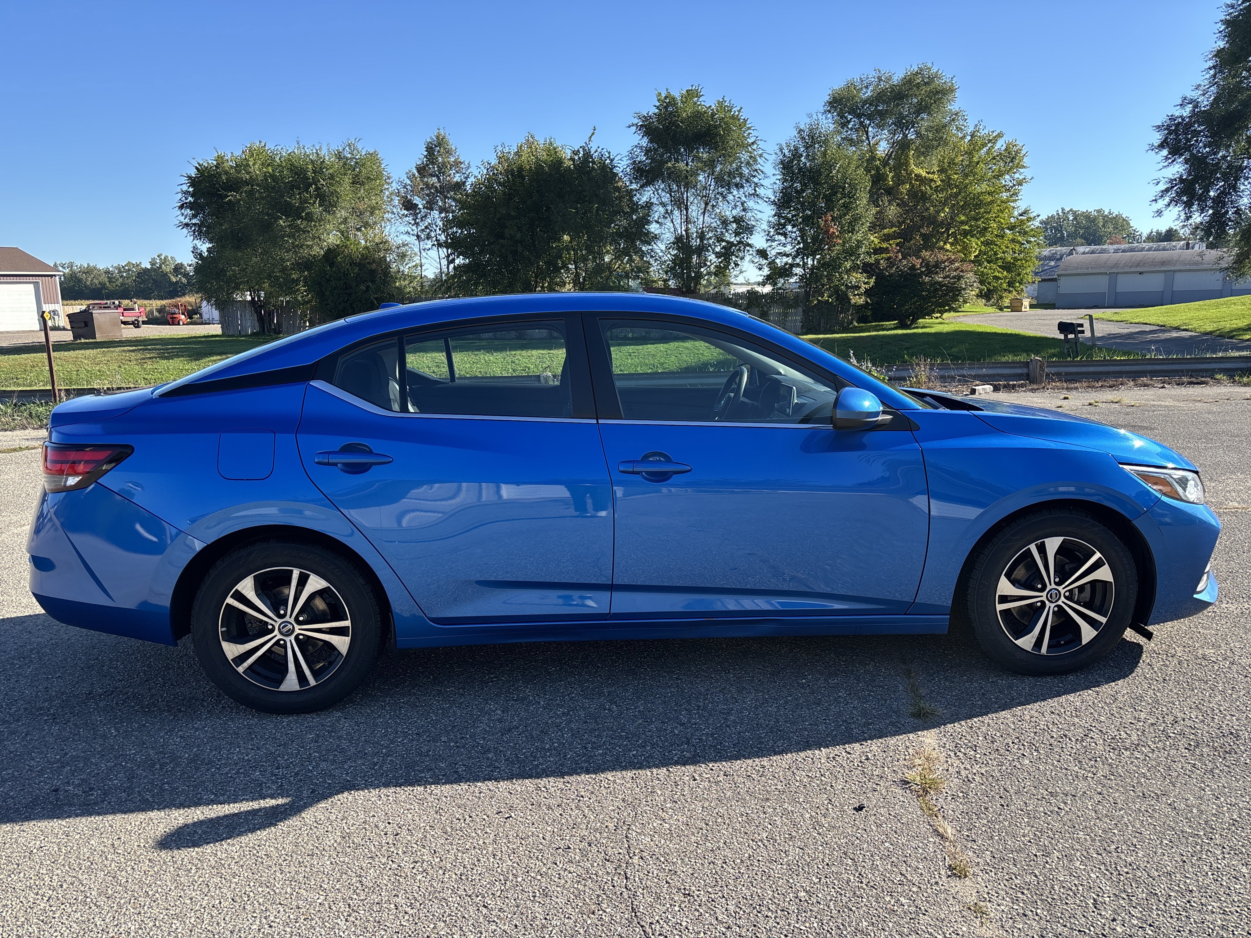Used 2023 Nissan Sentra SV FWD image 4