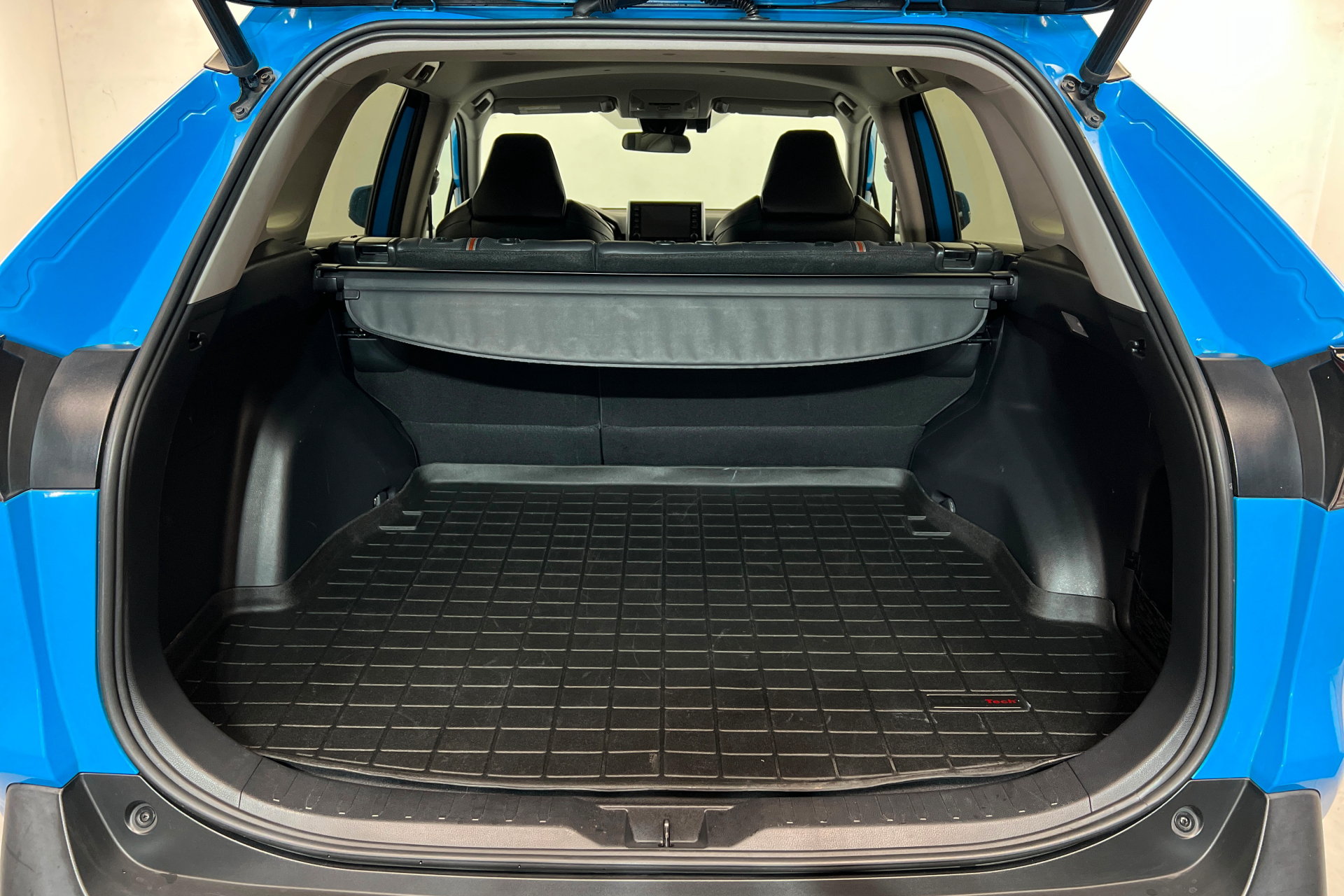 Used 2019 Toyota RAV4 Adventure w/ Cold Weather Package AWD/4WD image 22