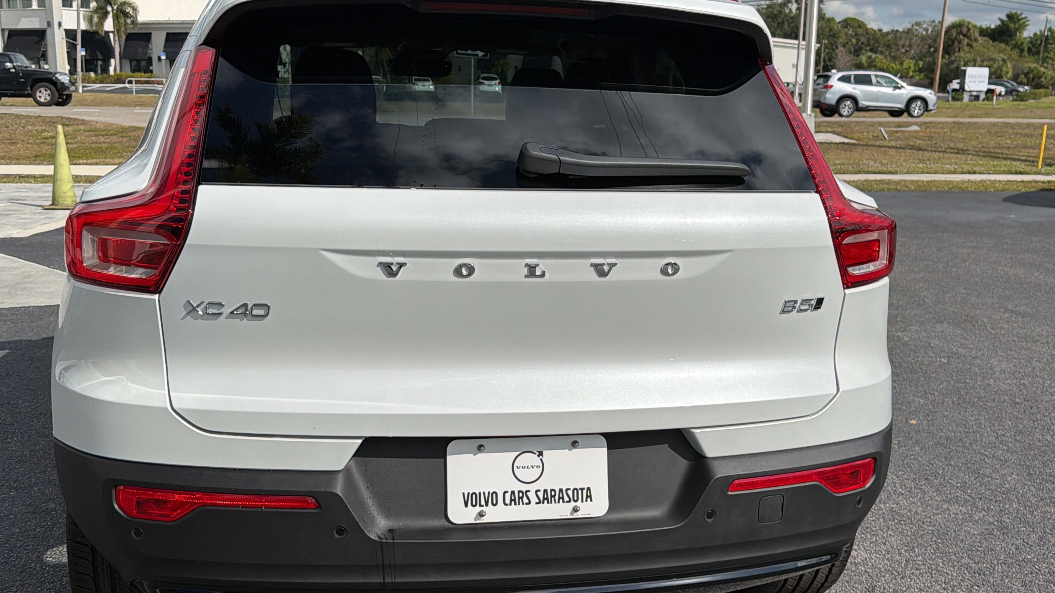 New 2026 Volvo XC40 B5 Core w/ Protection Package image 4