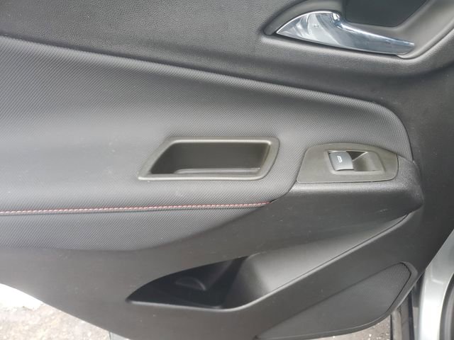 Used 2023 Chevrolet Equinox RS image 16