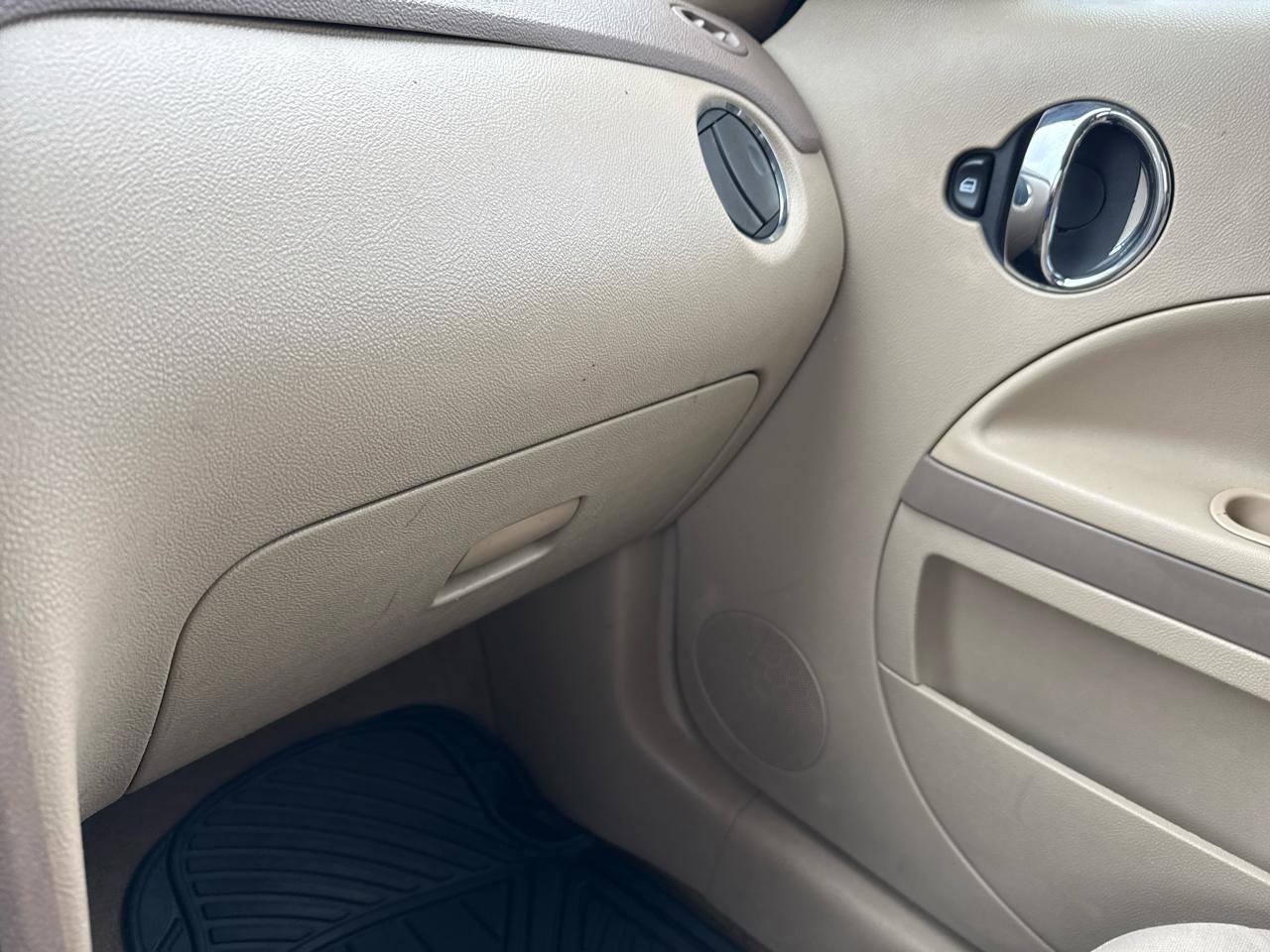 Used 2008 Chevrolet HHR LS image 13