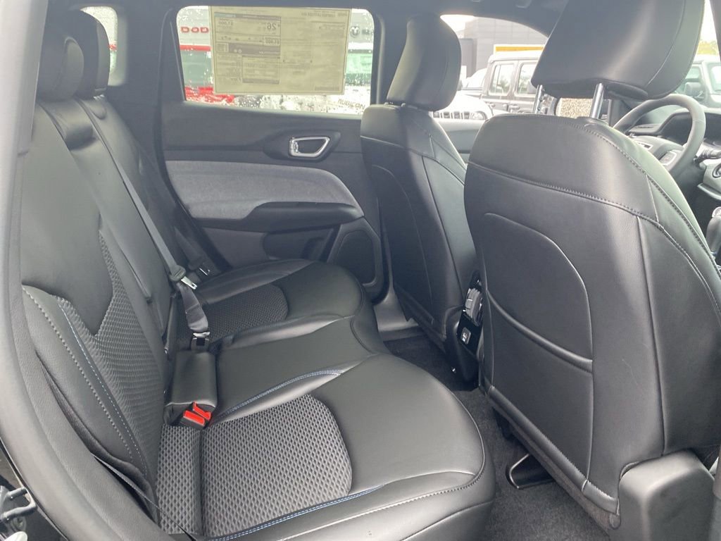 New 2026 Jeep Compass Latitude image 14