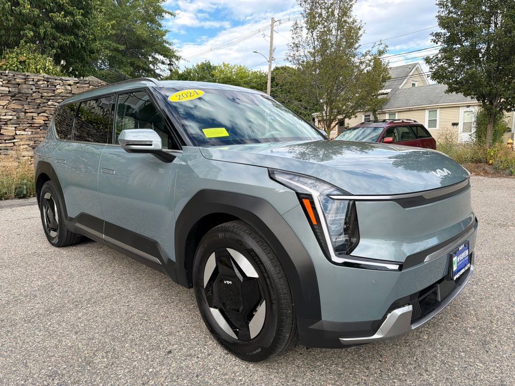 Certified 2024 Kia EV9 Wind AWD/4WD image 9