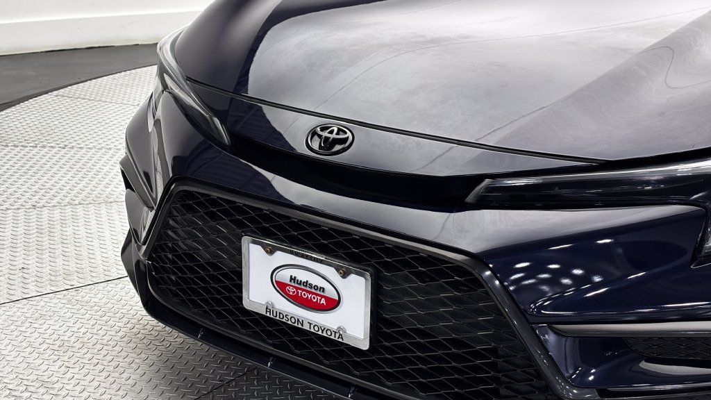 Used 2023 Toyota Corolla XSE FWD image 2