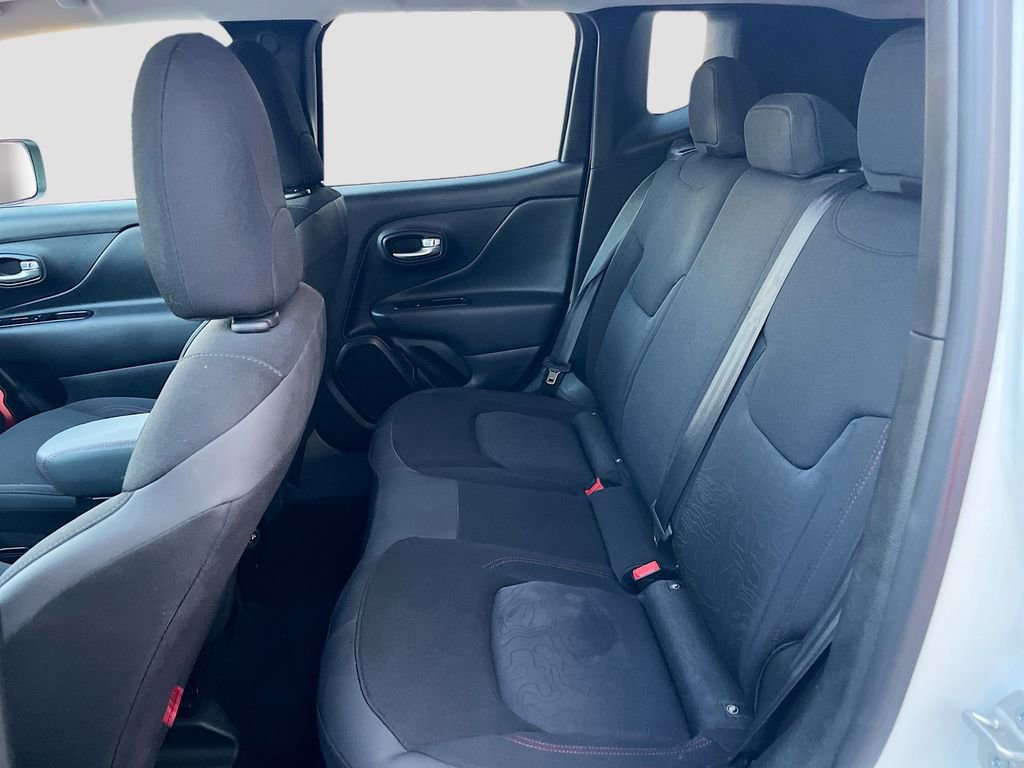 Used 2023 Jeep Renegade Trailhawk AWD/4WD image 24