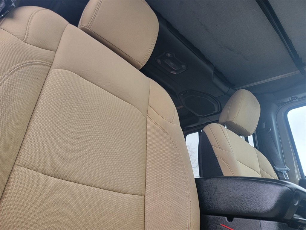 Used 2022 Jeep Wrangler Unlimited Sport image 24