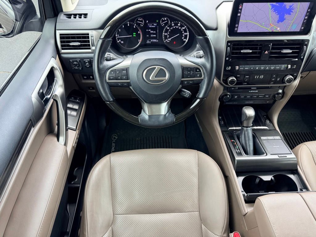 Used 2022 Lexus GX 460 Luxury w/ Accessory Package AWD/4WD image 19