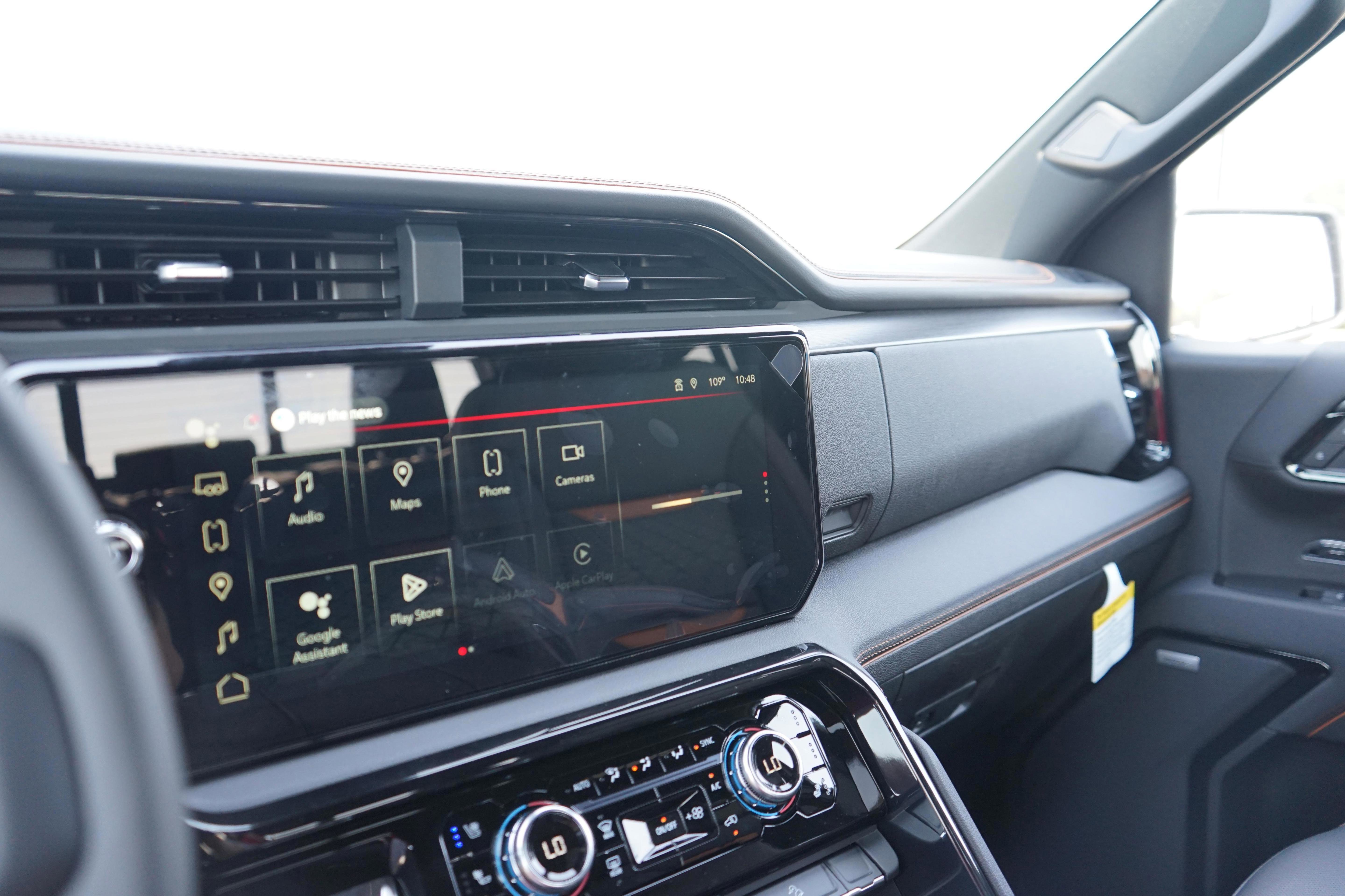 New 2026 GMC Sierra 1500 AT4 w/ Technology Package image 18