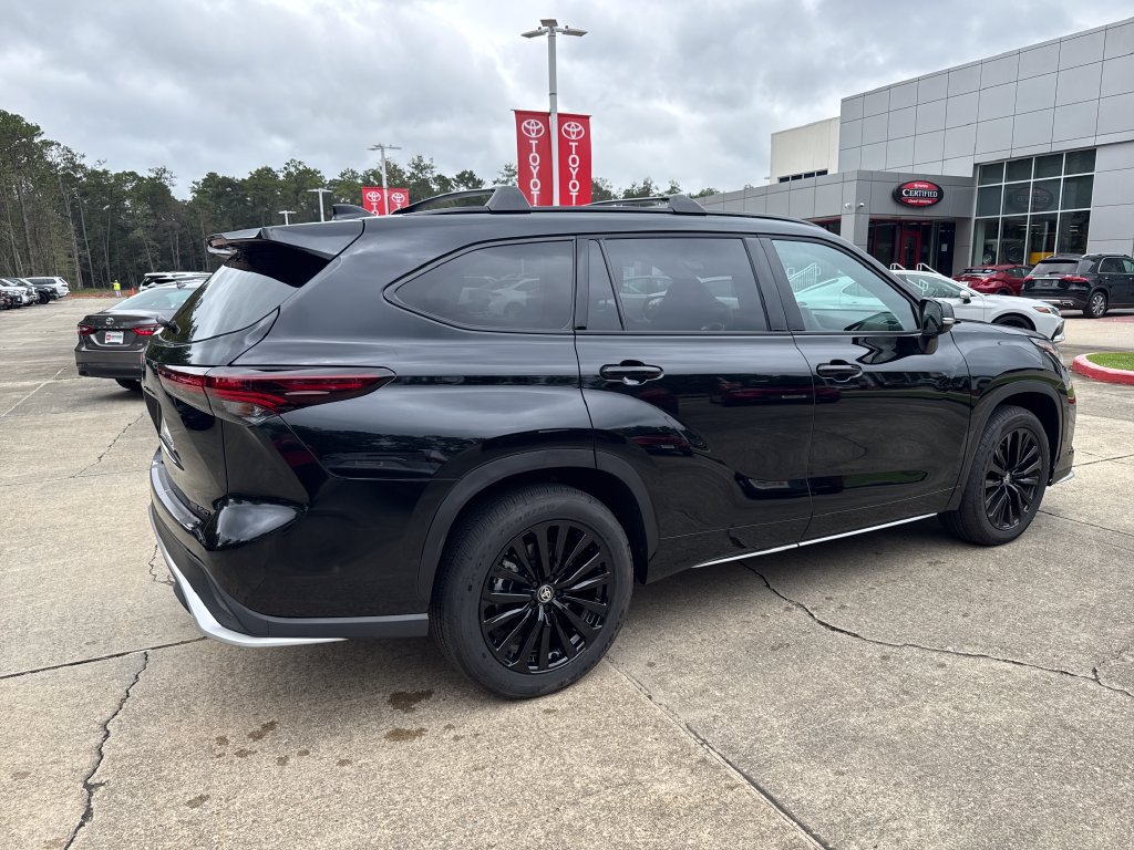 Certified 2026 Toyota Highlander XSE AWD/4WD image 8