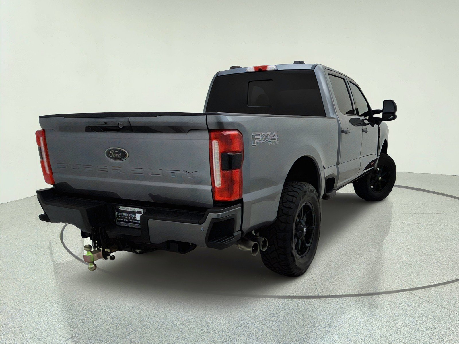Used 2024 Ford F250 Lariat w/ Black Appearance Package AWD/4WD image 9
