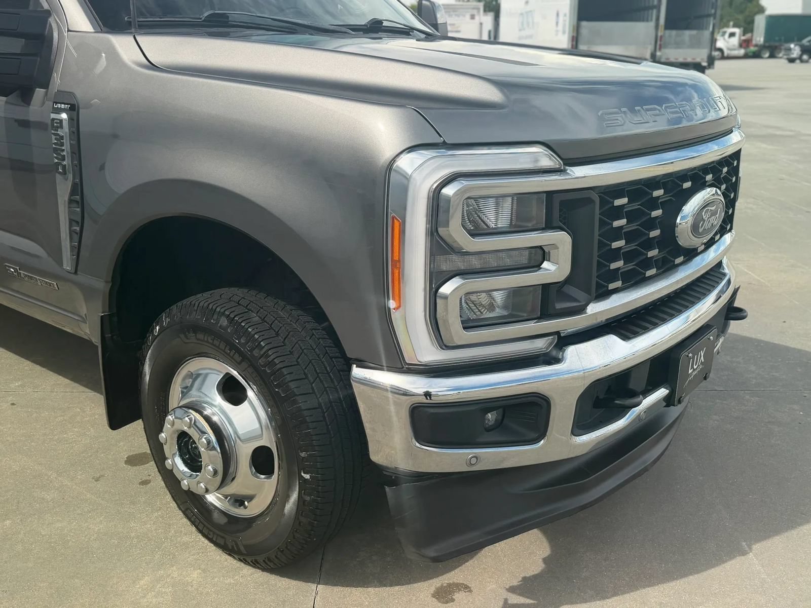 Used 2023 Ford F350 Lariat w/ Lariat Ultimate Package AWD/4WD image 5