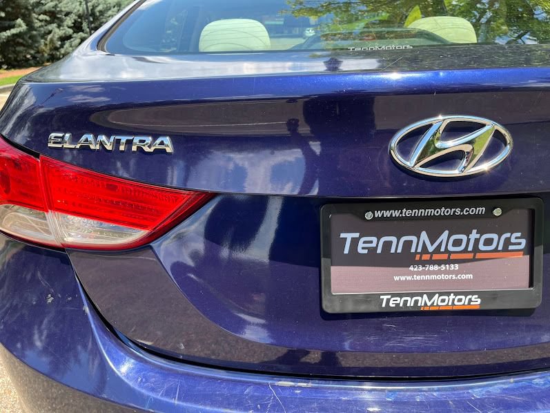 Used 2013 Hyundai Elantra GLS FWD image 39