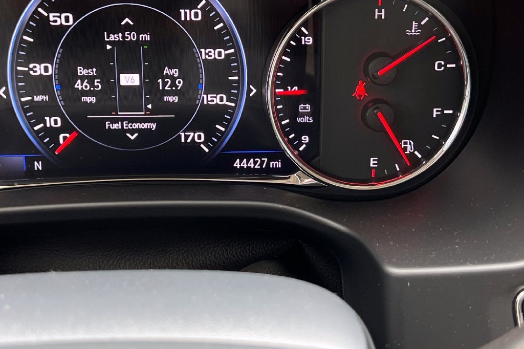 Used 2021 GMC Acadia Denali w/ Denali Technology Package FWD image 30