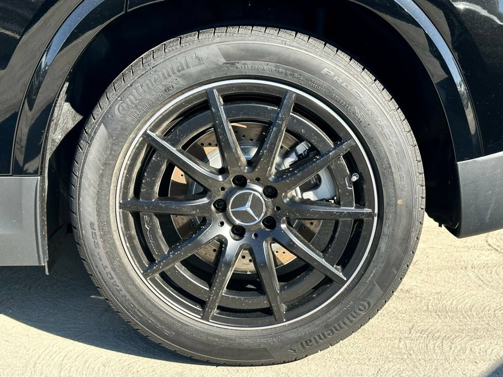 New 2025 Mercedes-Benz GLA 35 AMG 4MATIC image 12
