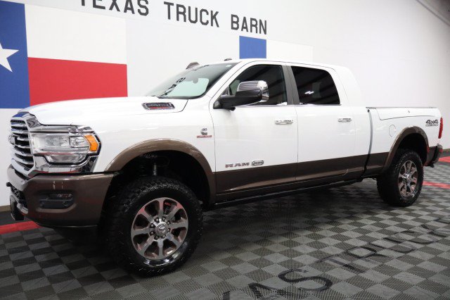 Used 2020 RAM 2500 Limited AWD/4WD image 2