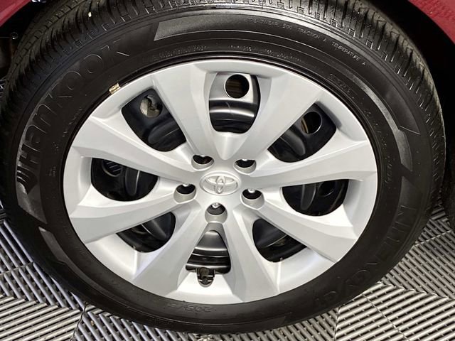 Used 2025 Toyota Corolla LE FWD image 27