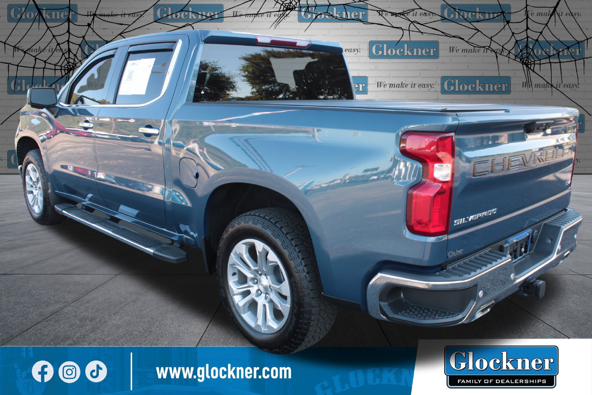 Used 2024 Chevrolet Silverado 1500 LTZ w/ Z71 Off-Road Package AWD/4WD image 8