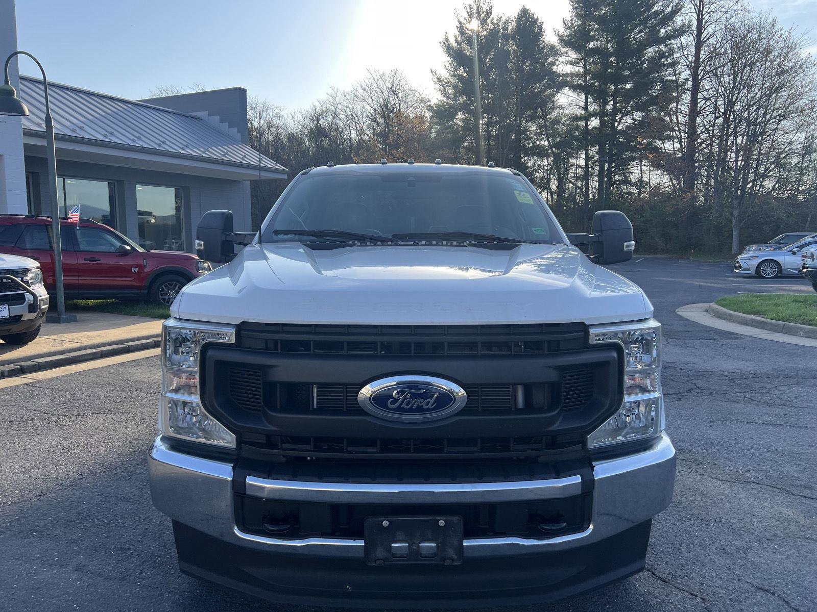 Used 2022 Ford F250 XL w/ Power Equipment Group image 7