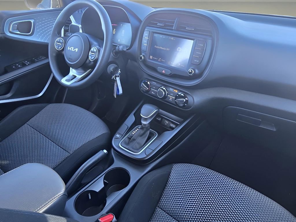 Used 2024 Kia Soul LX w/ Option Group 015 image 26