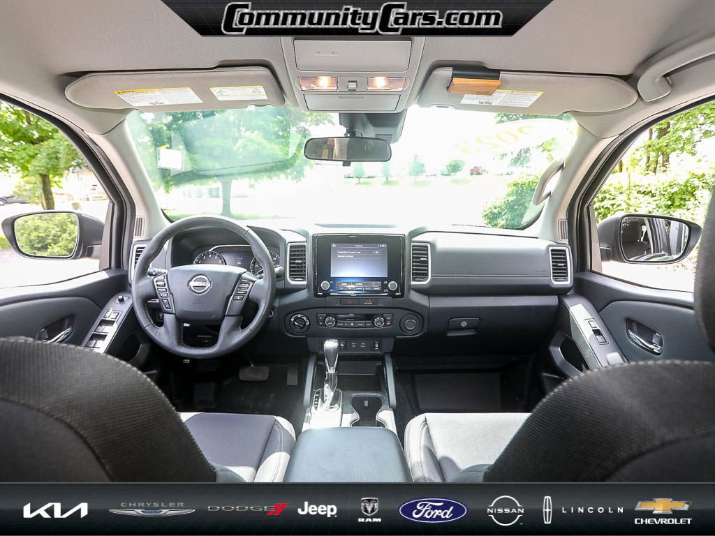 Used 2023 Nissan Frontier SV w/ SV Convenience Package image 24