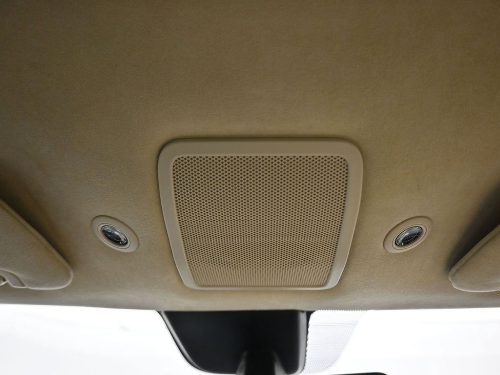 Used 2013 Tesla Model S Performance image 22