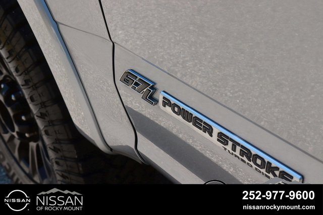 Used 2022 Ford F350 Platinum w/ Tremor Off-Road Package AWD/4WD image 9