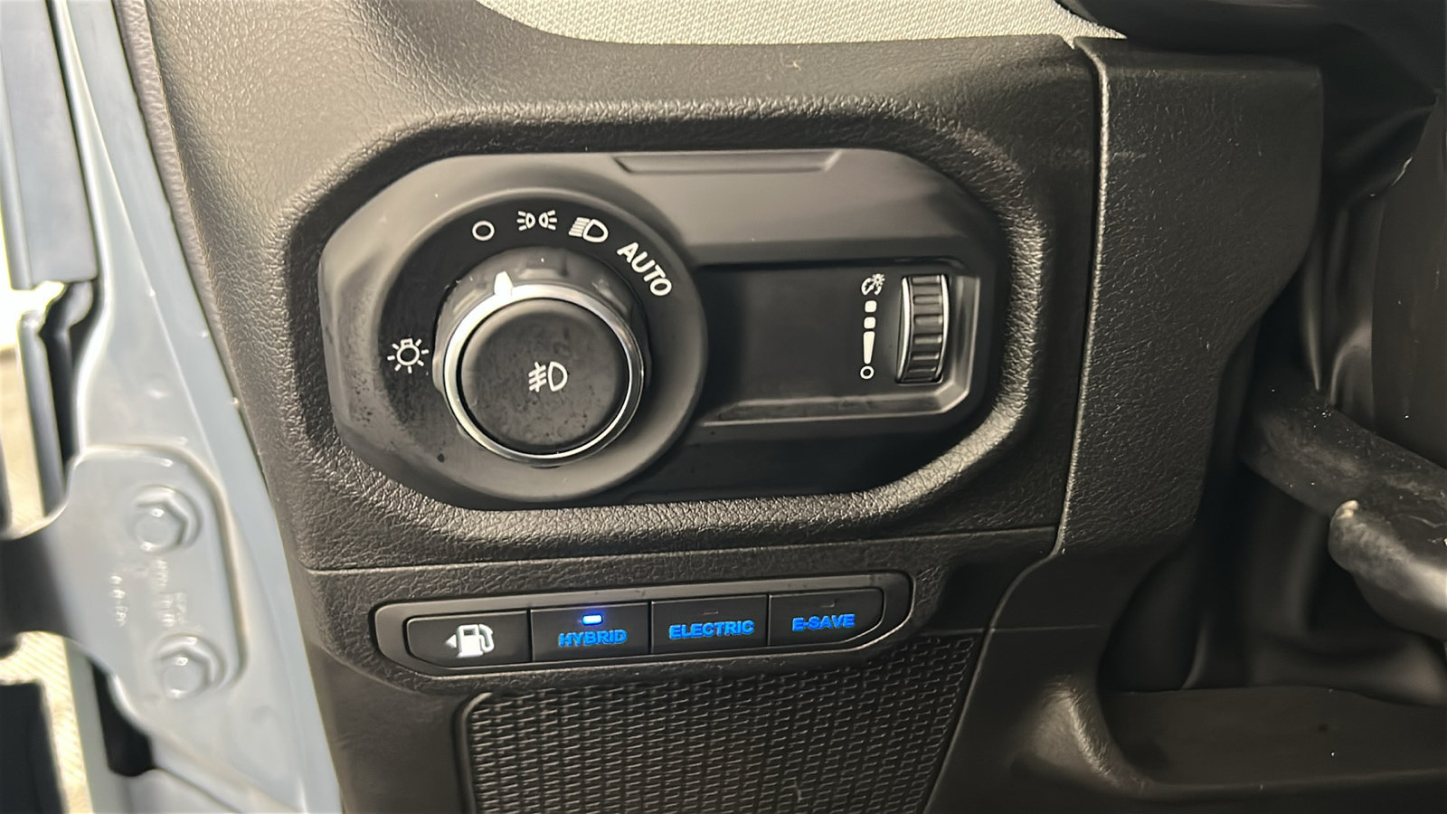 Used 2024 Jeep Wrangler Unlimited AWD/4WD image 21
