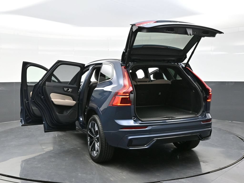 New 2026 Volvo XC60 B5 Plus w/ Climate Package AWD/4WD image 47