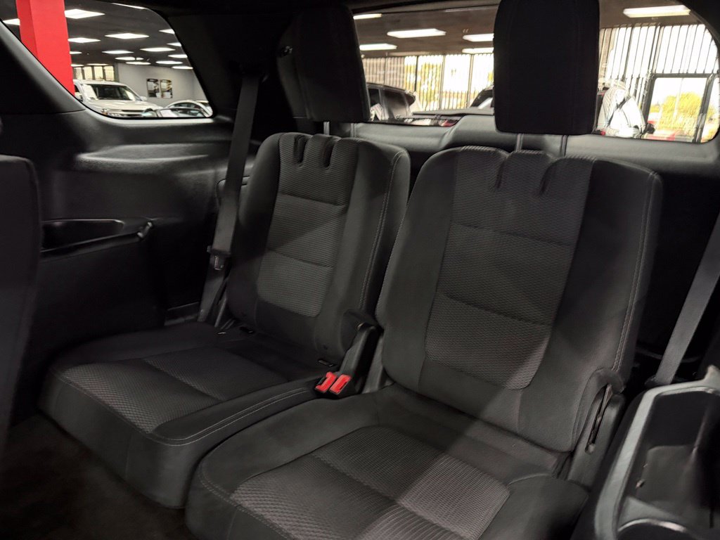 Used 2018 Ford Explorer XLT FWD image 42