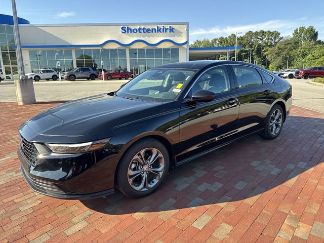 Used 2024 Honda Accord EX image 4