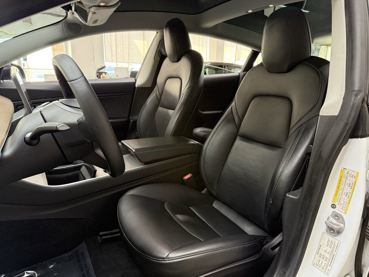 Used 2019 Tesla Model 3 image 12