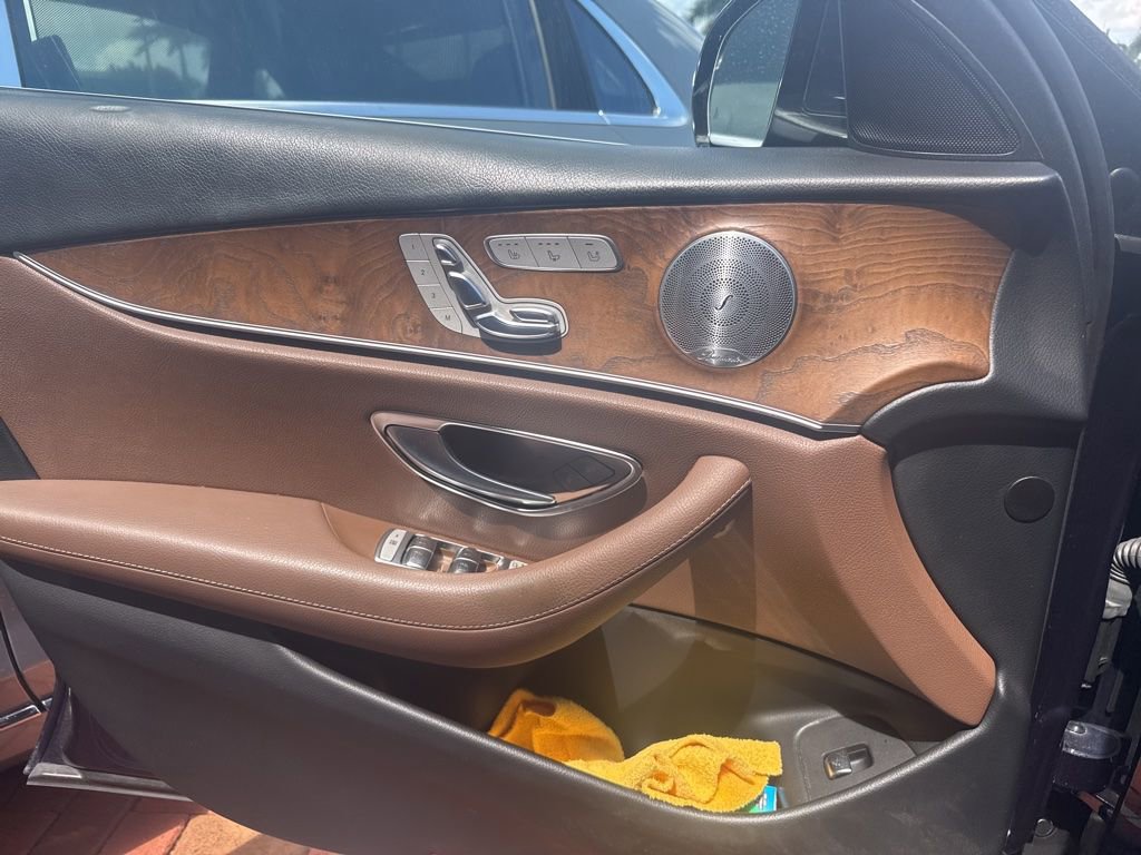 Used 2017 Mercedes-Benz E 400 E 400 image 6