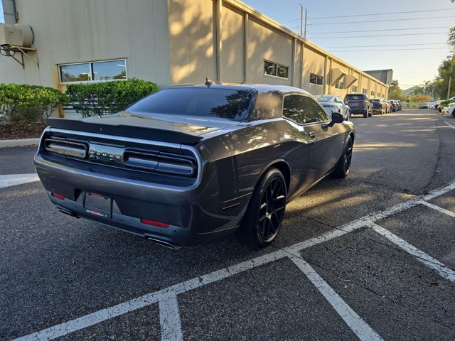 Used 2015 Dodge Challenger R/T Scat Pack w/ Scat Pack Appearance Package RWD image 5