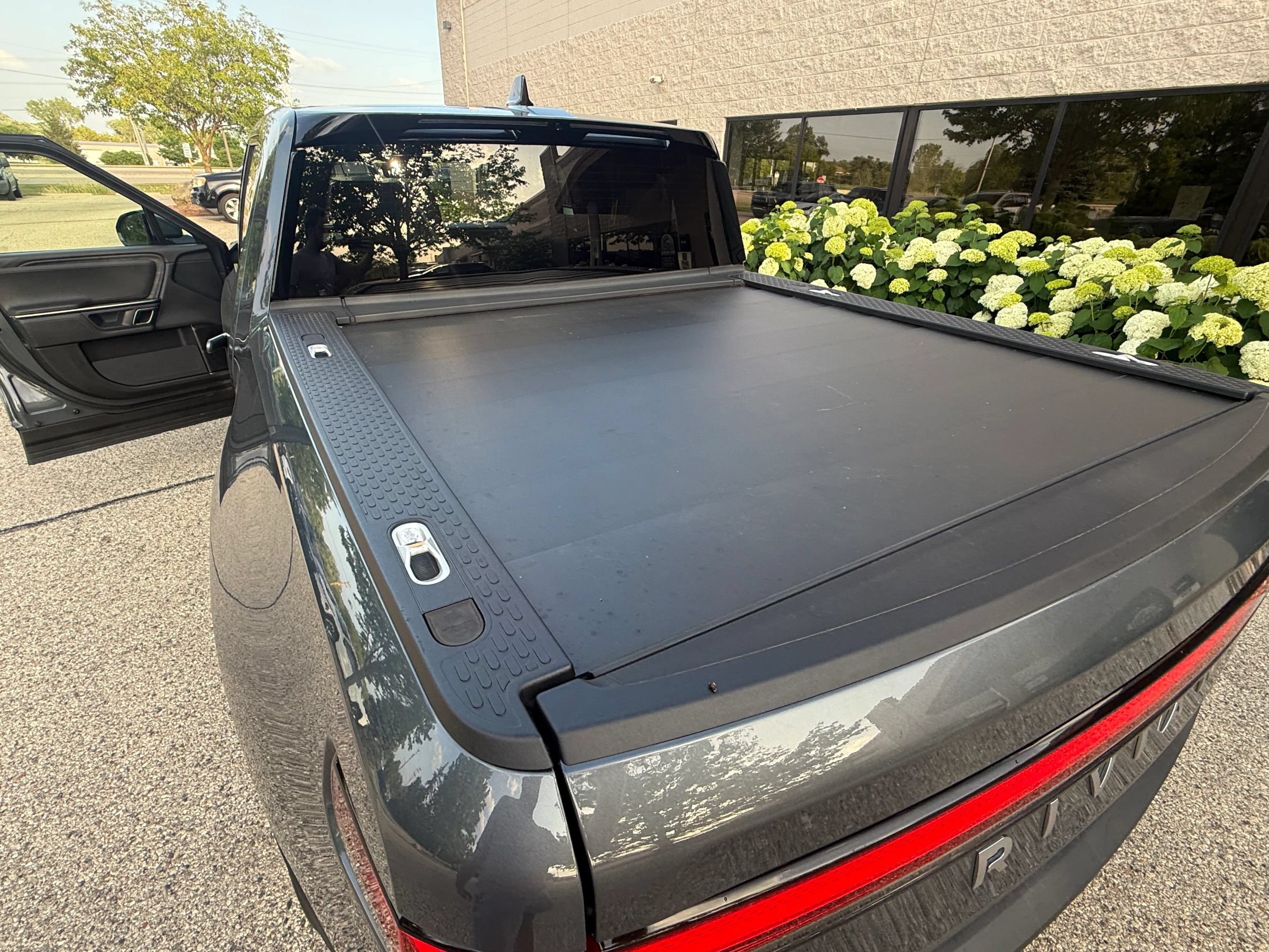 Used 2022 Rivian R1T Launch Edition AWD/4WD image 13