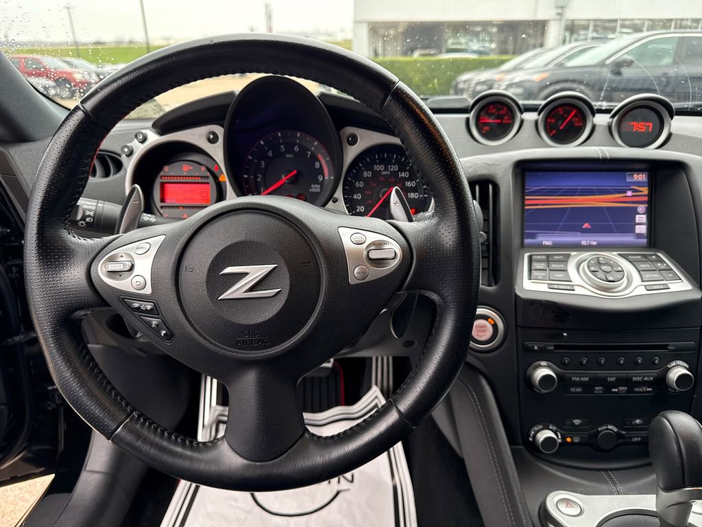 Used 2020 Nissan 370Z Touring Sport image 13