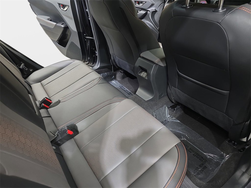 Used 2025 Subaru Crosstrek 2.5i Limited w/ Crosstrek Mirror Package image 13