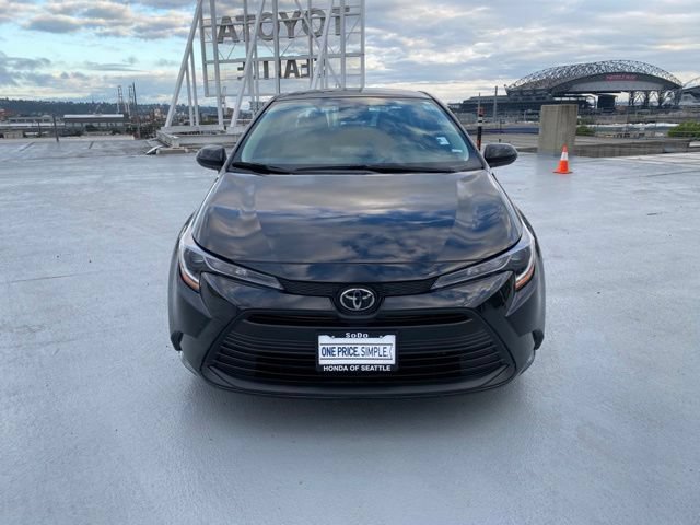 Used 2024 Toyota Corolla LE FWD image 3