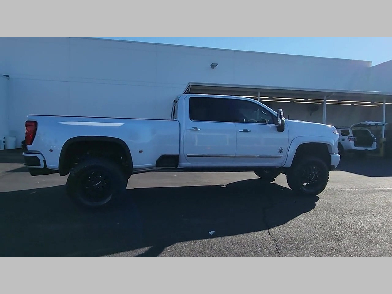 New 2026 Chevrolet Silverado 3500 High Country w/ High Country Premium Package image 29