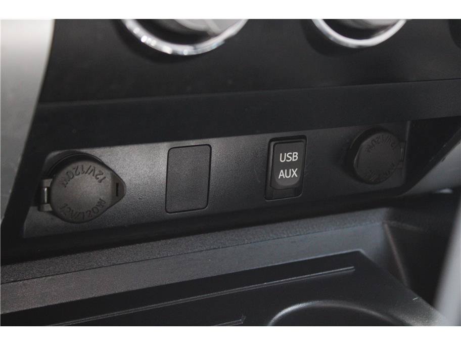 Used 2018 Toyota Tundra SR5 w/ SR5 Upgrade Package RWD image 31